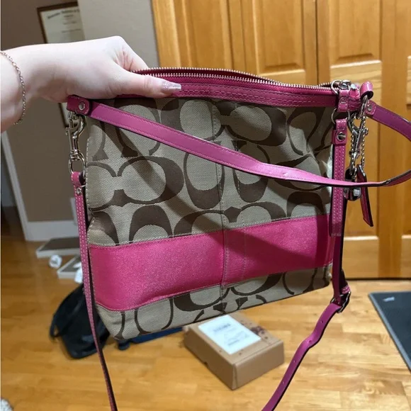 Coach Brown and Pink Signature Shoulder Bag/ cross body! - Picture 10 of 10